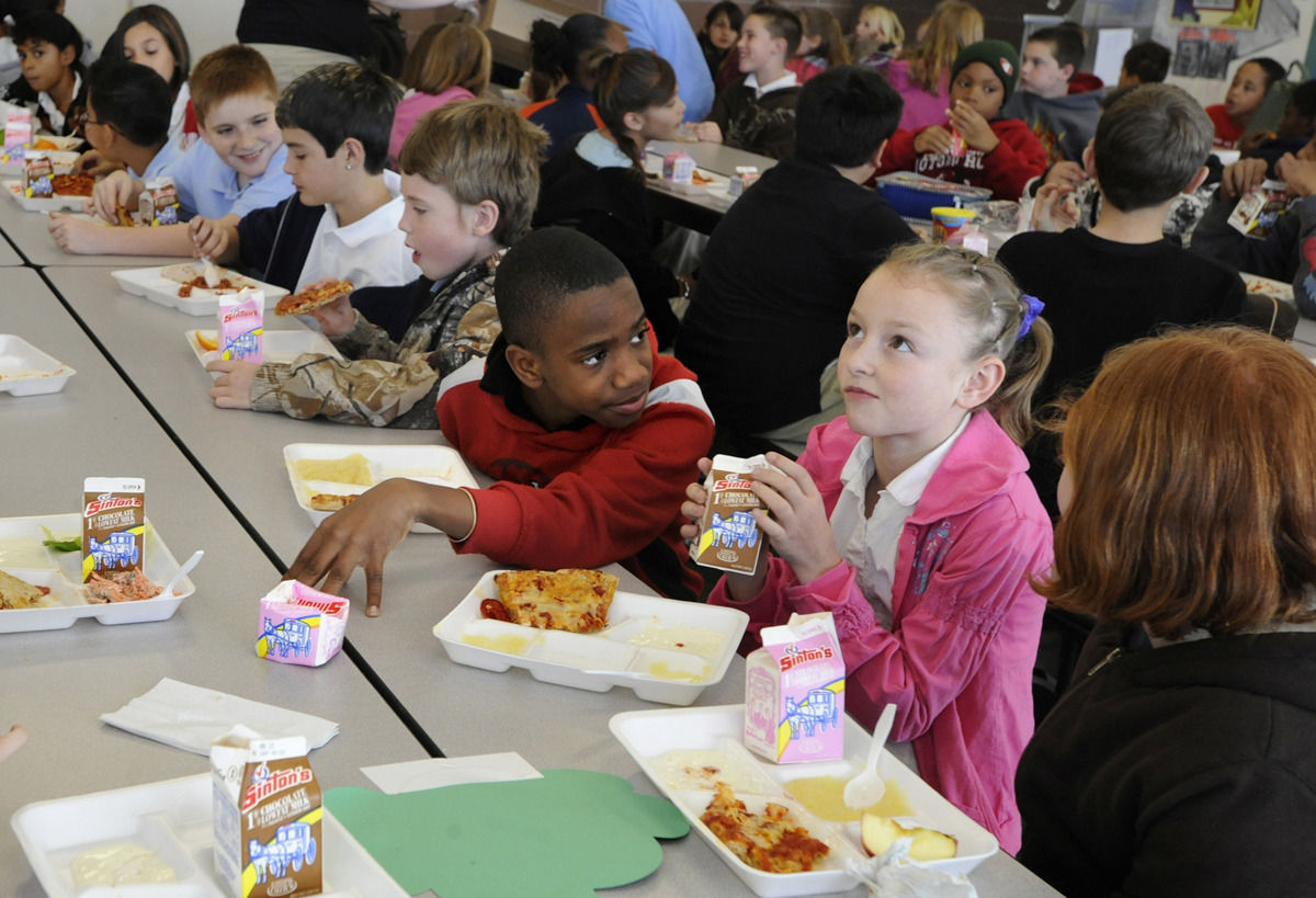 Students ‘mix it up’ at school, make friends