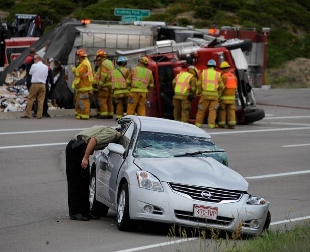 UPDATE: Fountain Boulevard reopens after semi crash
