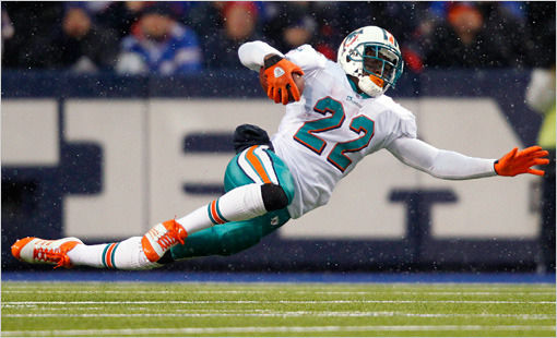 TERRY’S PICK: ‘Hard Knocks: Training camp with the Miami Dolphins’