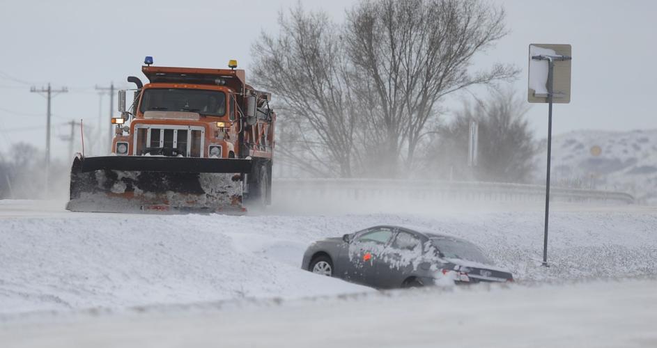 Snow showers to linger into Thursday night
