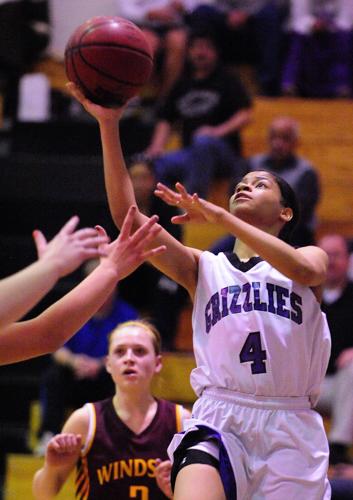 Mesa Ridge relies on Rudd in victory with Shook out injured