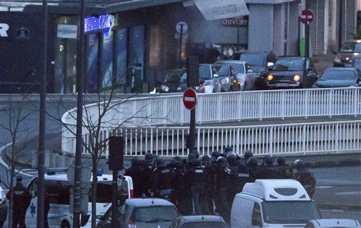 US issues global travel warning after terror attacks