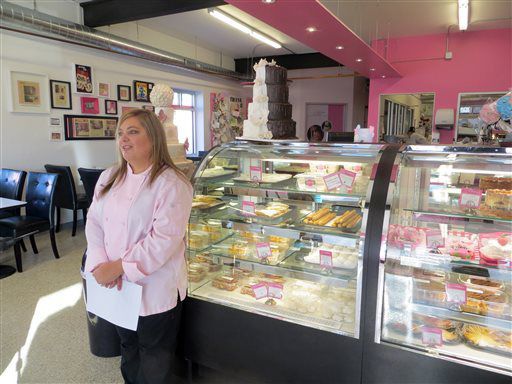 Colorado baker faces complaint for refusing anti-gay message