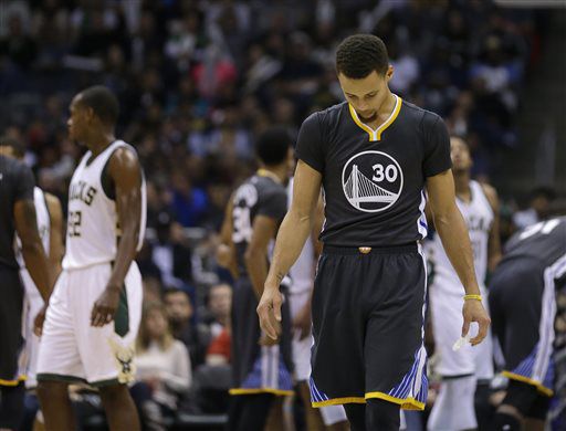 It’s over: Bucks hand Warriors 1st loss, win 108-95