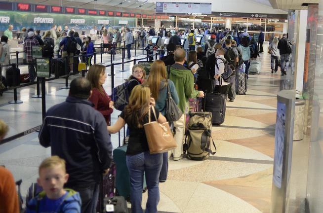 Extra flights to ease holiday crush add up to Denver security delays