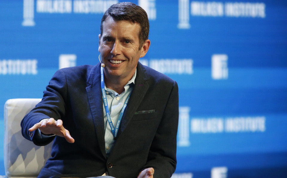Plouffe: Dems ‘should not be panicked at all’ over Clinton