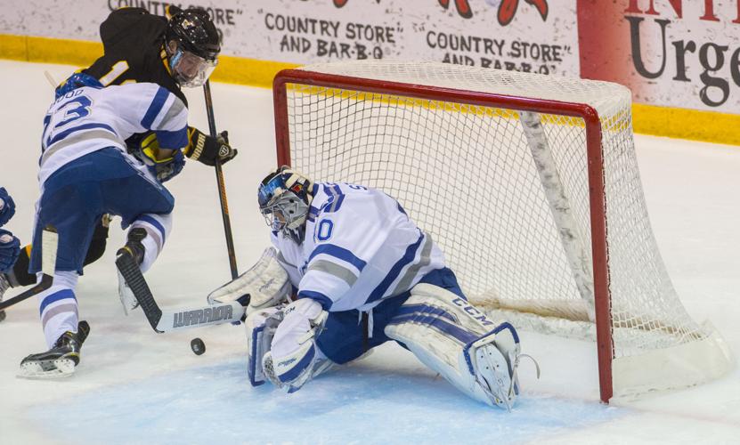 Goalie Starrett buys Air Force hockey time to get moving in road victory