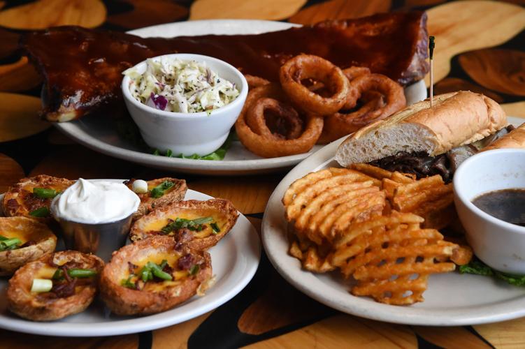 Dining Review: Standard fare anchors Hatch Cover