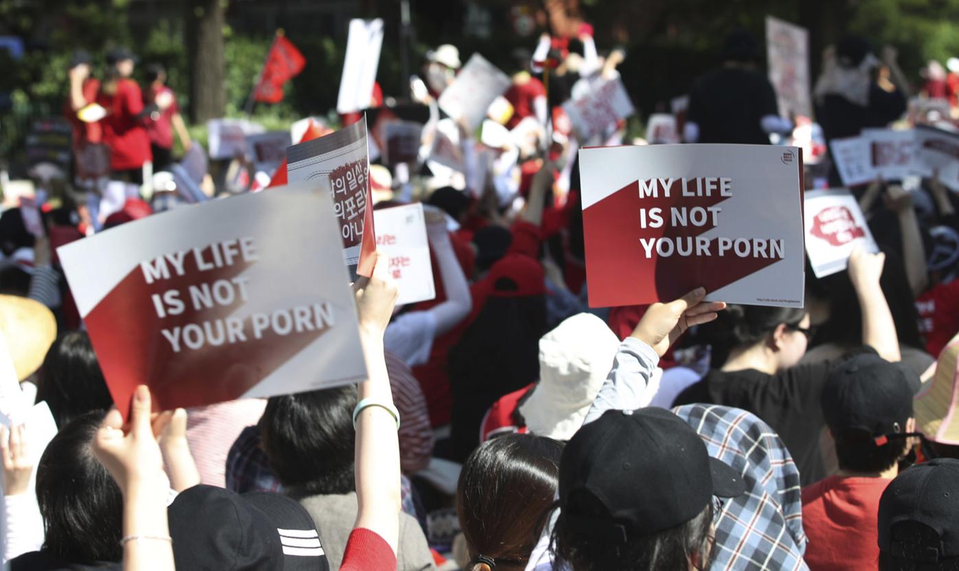 South Korean women protest against ‘spy cam porn’