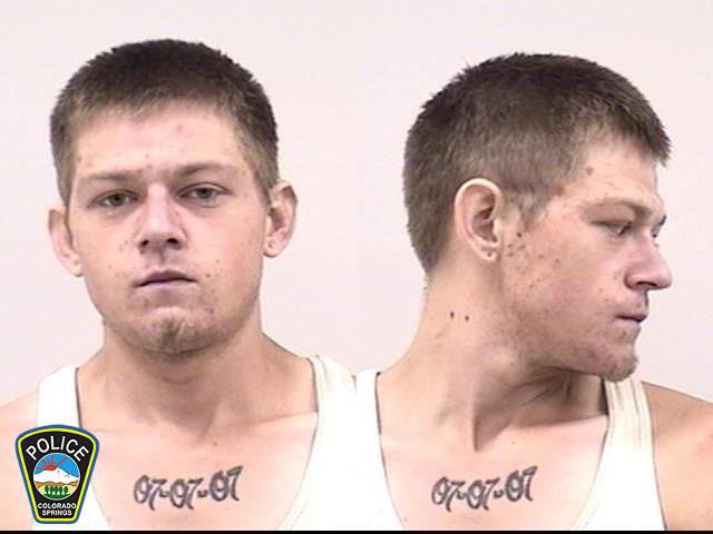 Man arrested, suspected of robbing 2 convenience stores