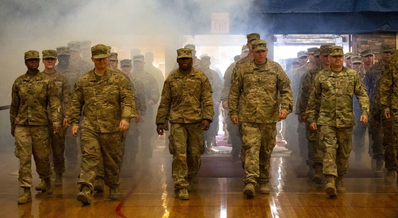 Army recruiters stretch the truth but privates remain happy, according to study