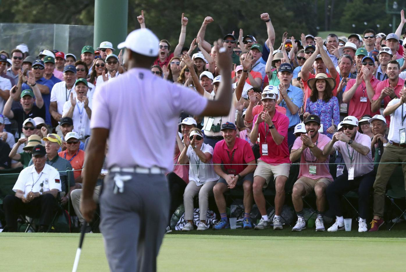 Woody Paige: Tiger Woods could complete his comeback with Masters victory Sunday