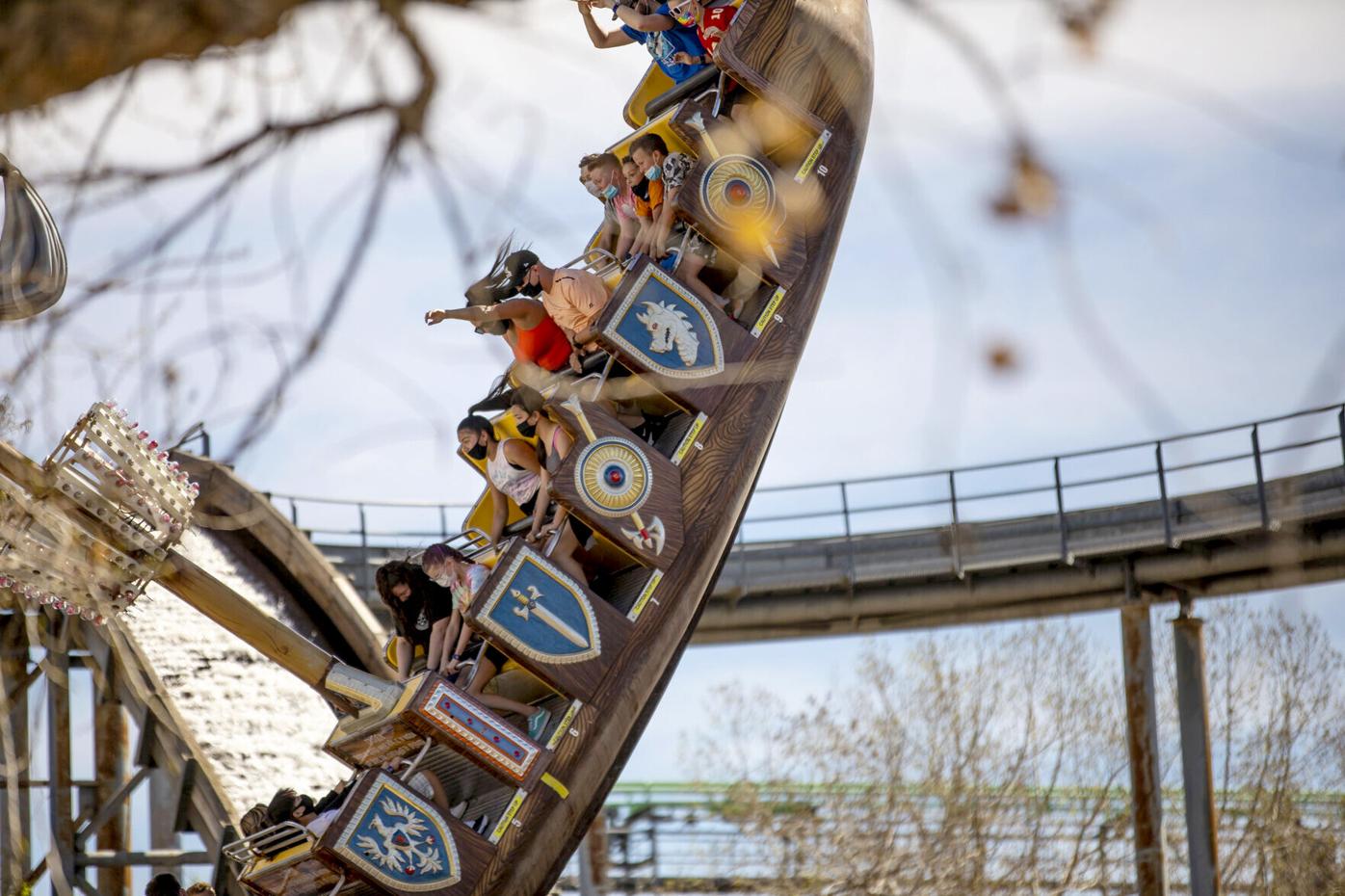 Denver’s Elitch Gardens mandates adult supervision for teens