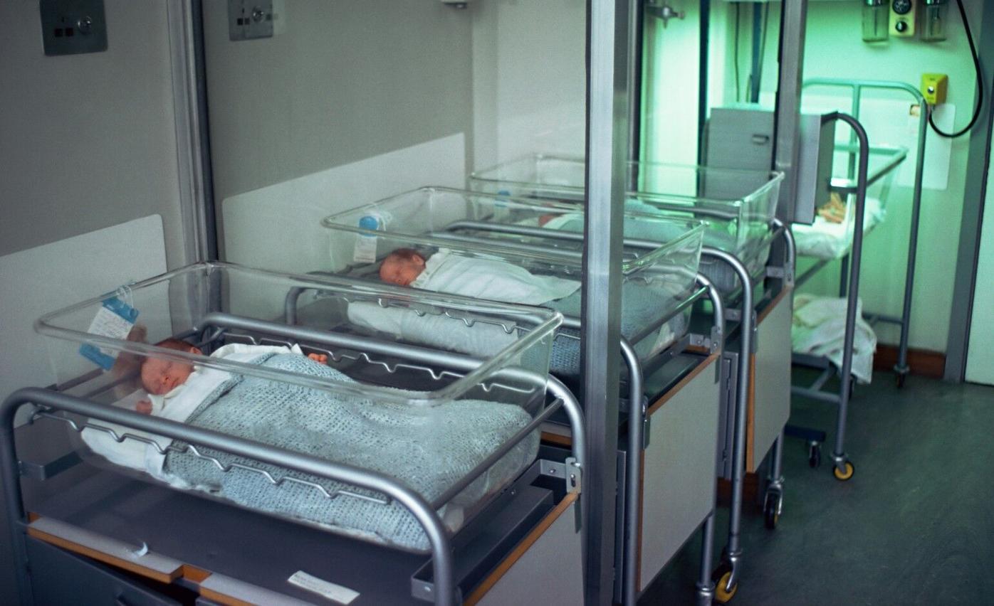 US life expectancy drops to lowest level in nearly two decades amid pandemic