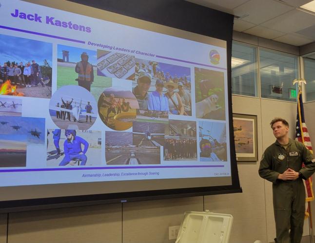 Academy cadets share flight experience with Sertomans