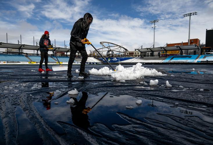 Live weather blog – Colorado Springs: ‘Snowmaggaden’ days of snow come to an end