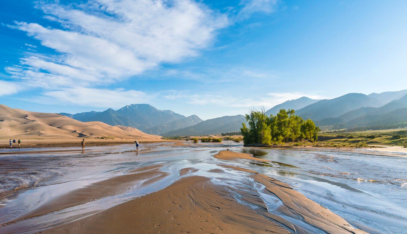9 sandy beaches to visit around Colorado