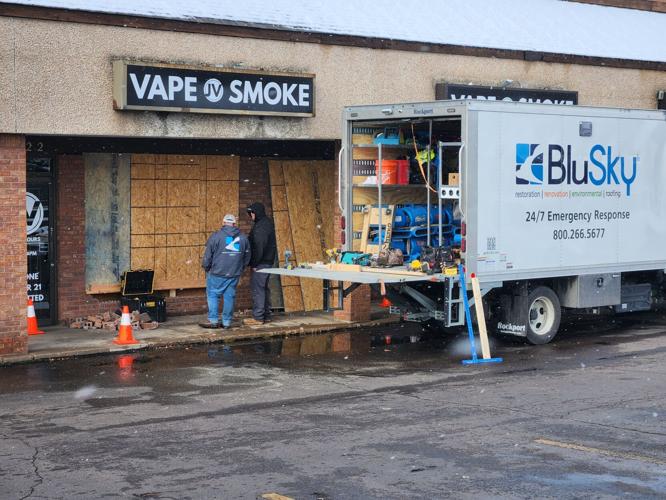 Thieves drive through vape shop window, steal empty cash register and $200 in products