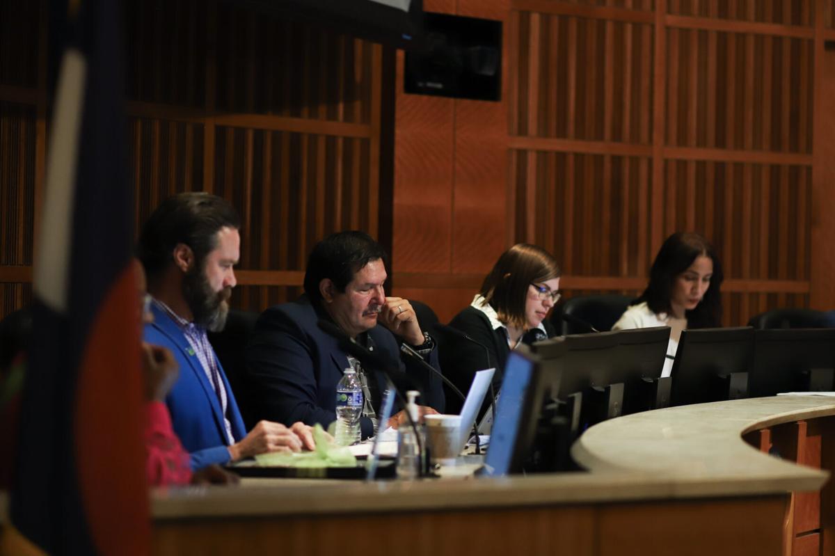 Aurora councilmember presses for apology to family of man killed by cop