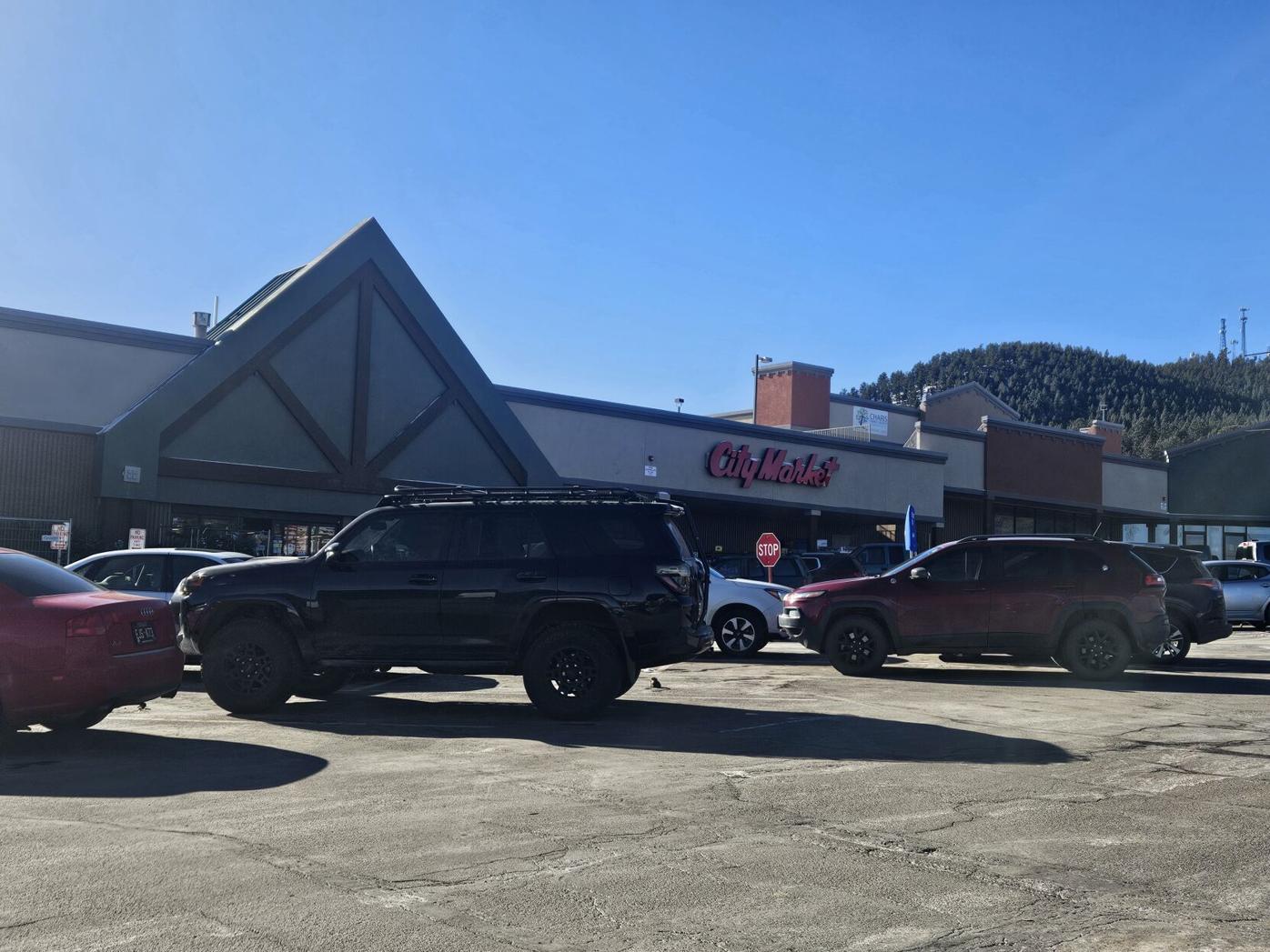 New details emerge on fatal shooting at Woodland Park grocery store parking lot