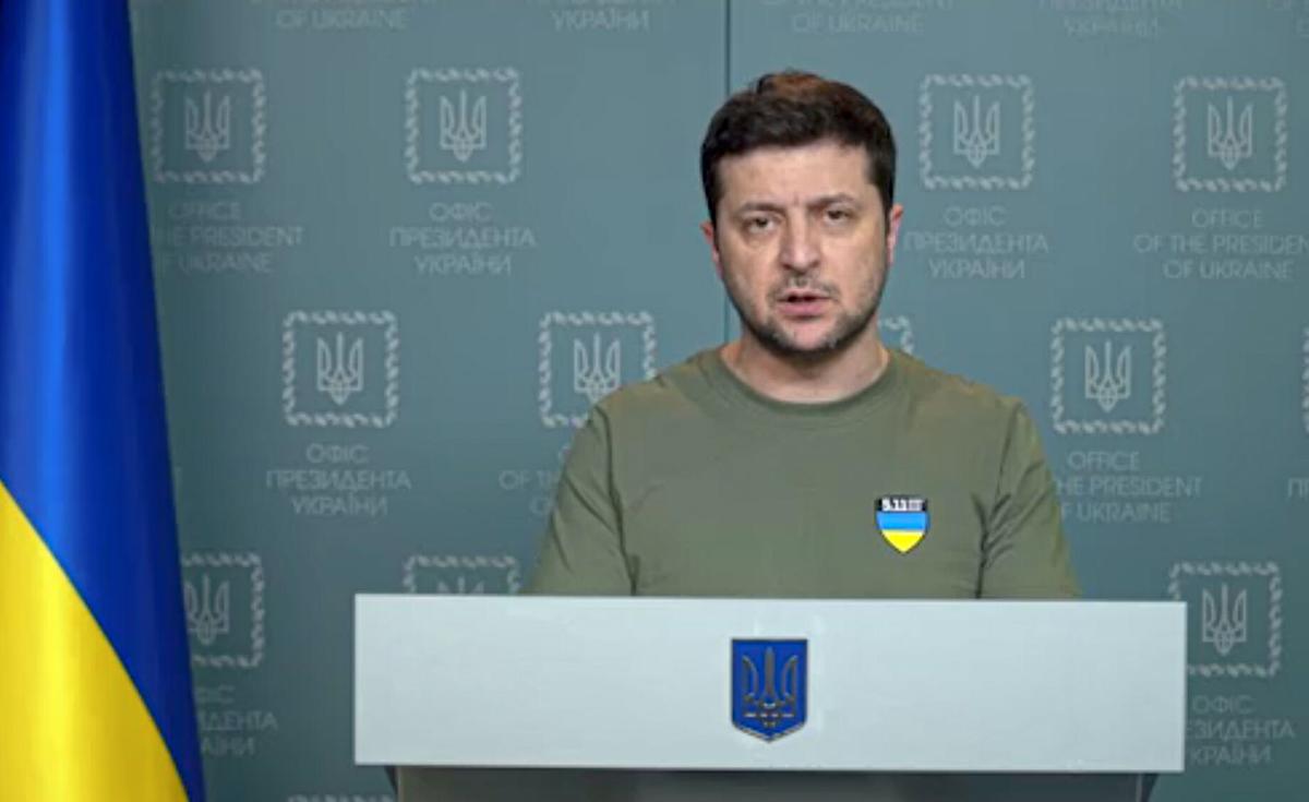 Zelensky spars with Trump after he blames Ukraine for war