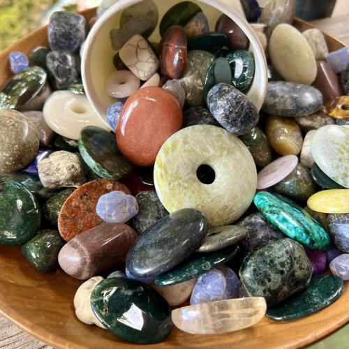 Rocks, gems, minerals, oh my: Crystal Festival returning to Colorado Springs this weekend