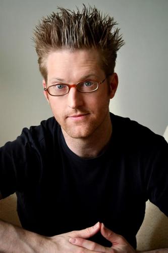 Claude Stuart to bring fast-paced, high-energy laughs to Loonees