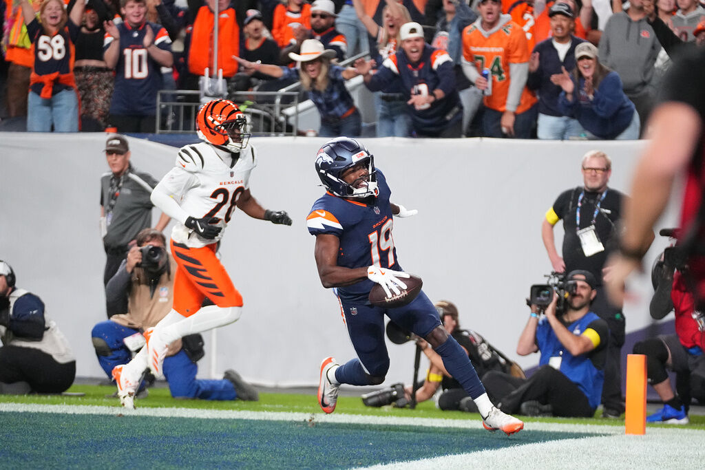 Final score: Broncos 28, Bengals 3