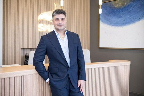 Top 8 Best Hair Transplant Doctors in the World (2025 Edition)