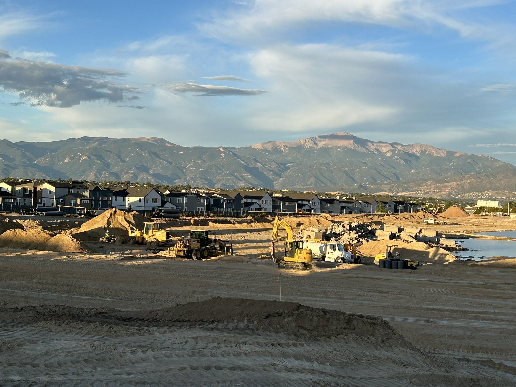 American Furniture Warehouse to open second Colorado Springs location