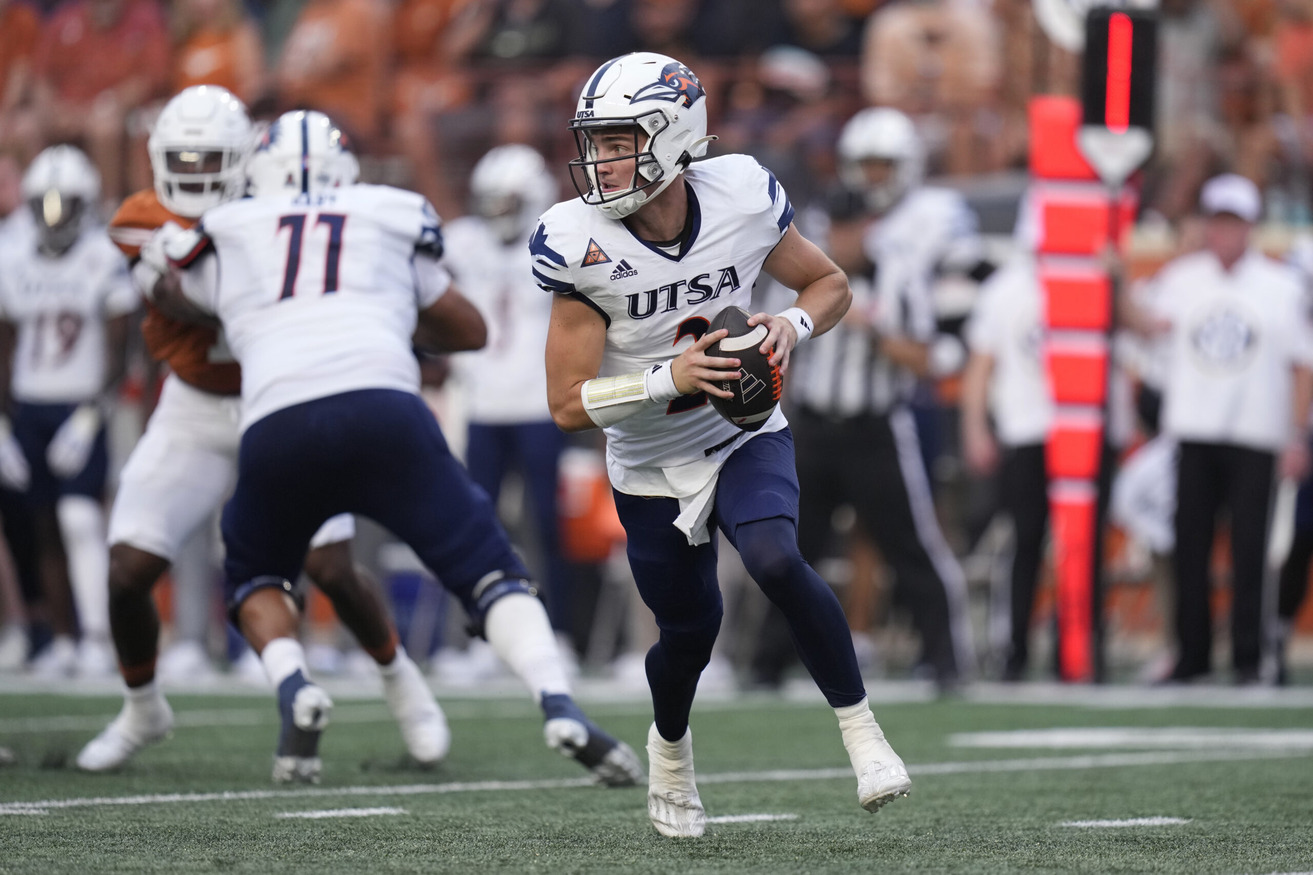 Once the Buffs’ future at QB, Owen McCown returns to Colorado as established starter for UTSA | College Football Insider