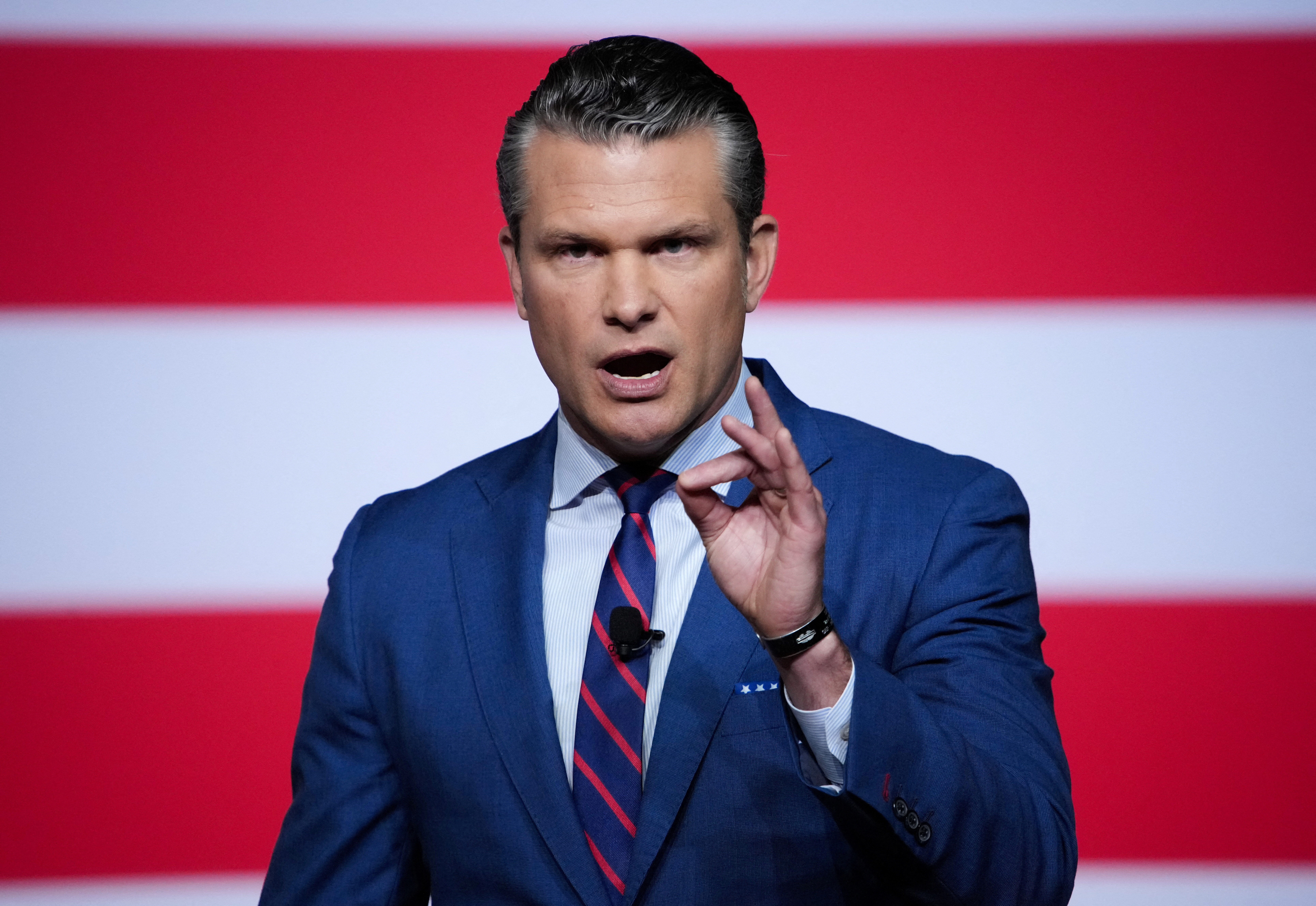 Sources: Hegseth okays U.S. Navy next-generation fighter
