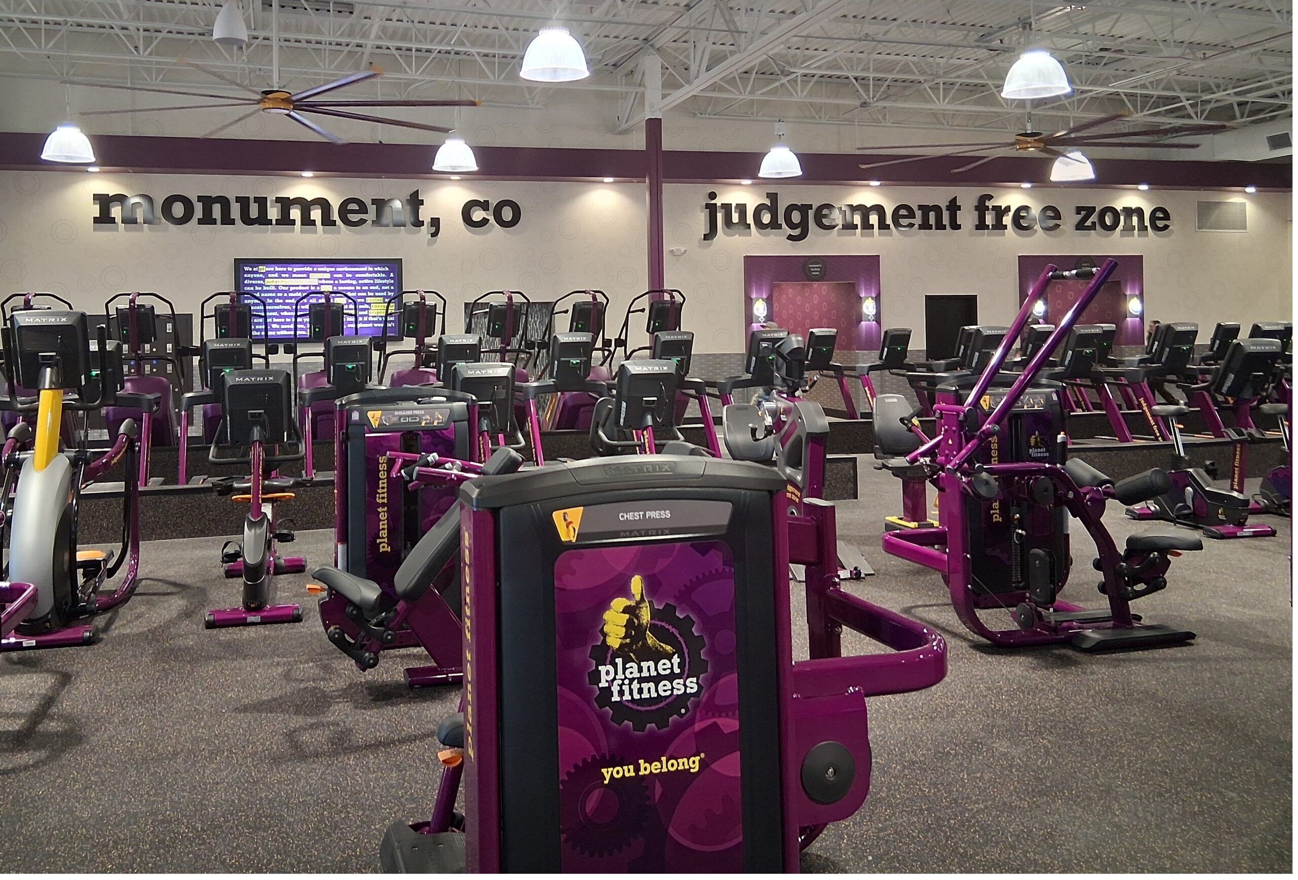 Planet Fitness officially opens in Monument
