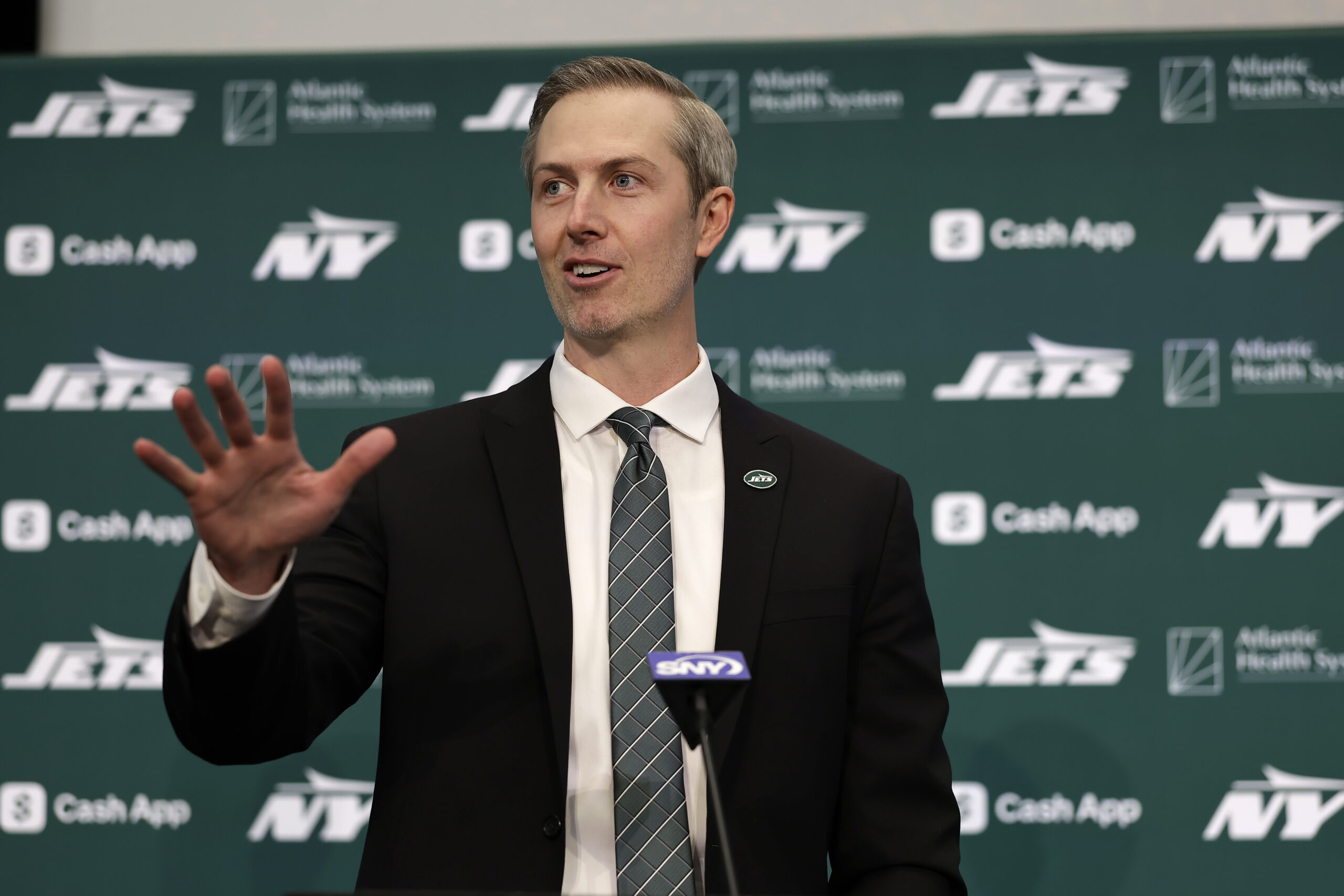 Jets GM Darren Mougey off to winless start since leaving Broncos front office