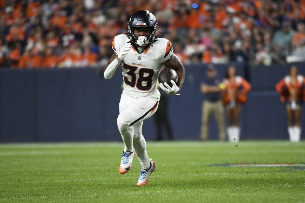 Malcolm Roach, Jaleel McLaughlin, Que Robinson, Calvin Throckmorton make season debuts for Broncos